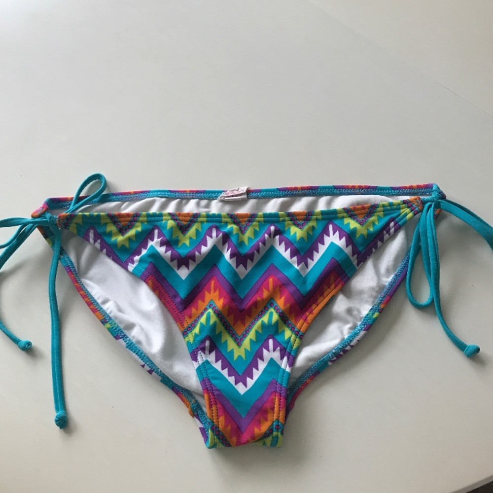 Multicolor bathing suit bottoms